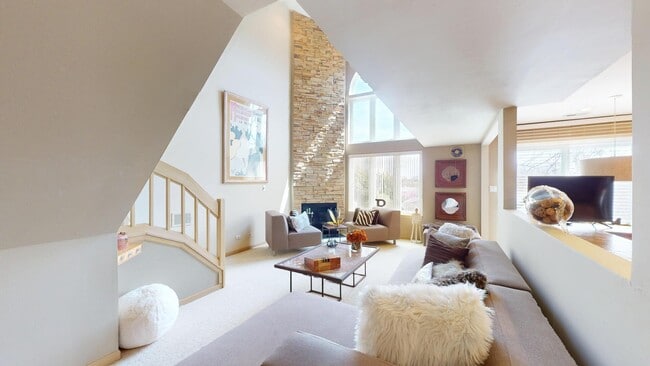 Building Photo - 8305 High Point Cir