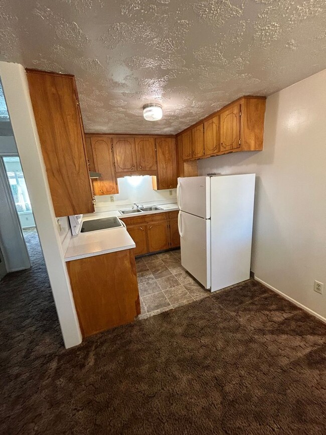 Building Photo - Single Level 1 Bedroom Apartment - Lebanon