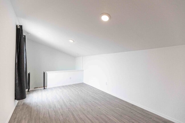 Building Photo - 4271 Thalweg Way