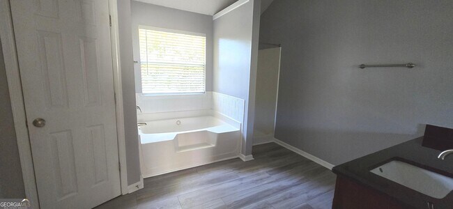 Building Photo - 3644 Caseys Cove