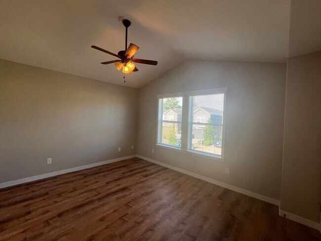 Building Photo - Recently Renovated! Spacious 3 Bedroom Home with Fenced Yard, Patio, and 2-Car Garage With Move I...