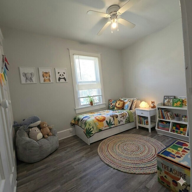Building Photo - 3031 Boulevard Pl