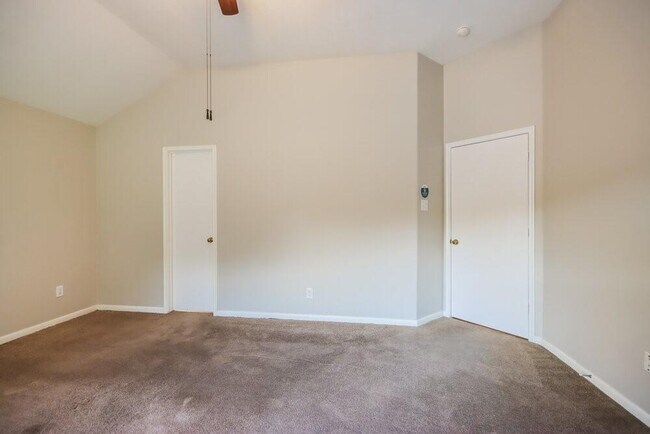 Building Photo - 5018 Jasmine Meadows Ln