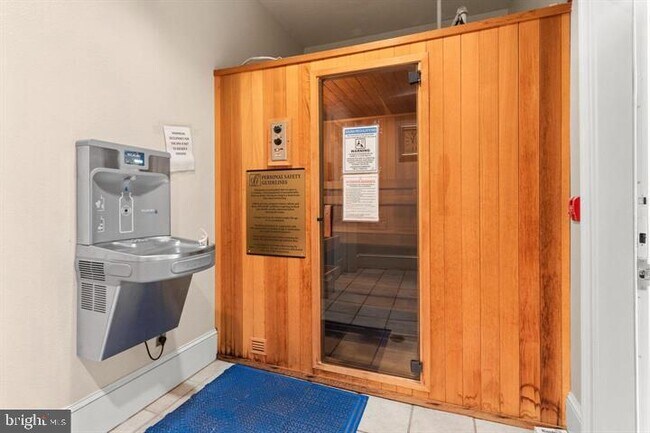 Building Photo - 1570 Spring Gate Dr.