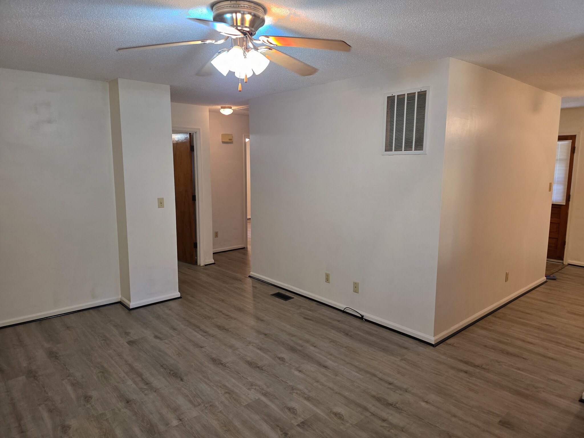 Living Room a - 1314 Belleville Rd