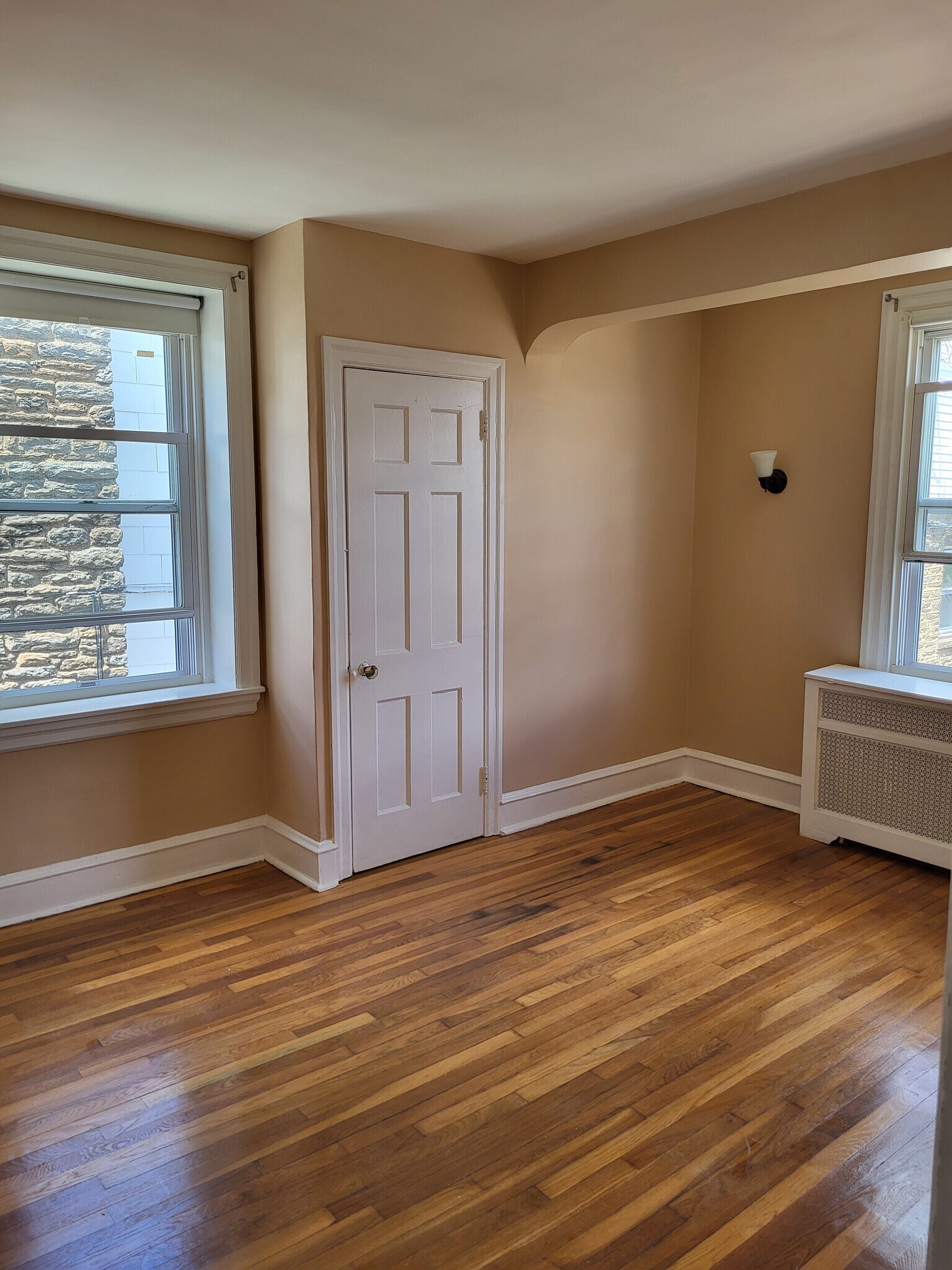 7009 D Rear Bdrm - 7009 McCallum St