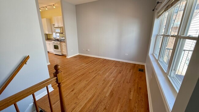 Building Photo - 2918 S Poplar Ave