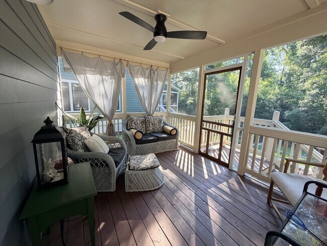 Building Photo - Four Bedroom Town Home in Old Stoney Village- Two Primary Suites