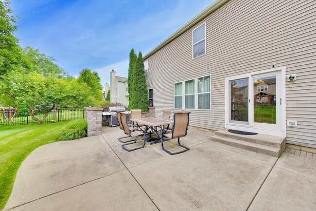 Building Photo - 501 Tuscany Dr