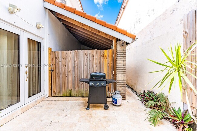 Building Photo - 8909 SW 108th St