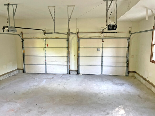 Building Photo - 8914 Mason Hill Rd