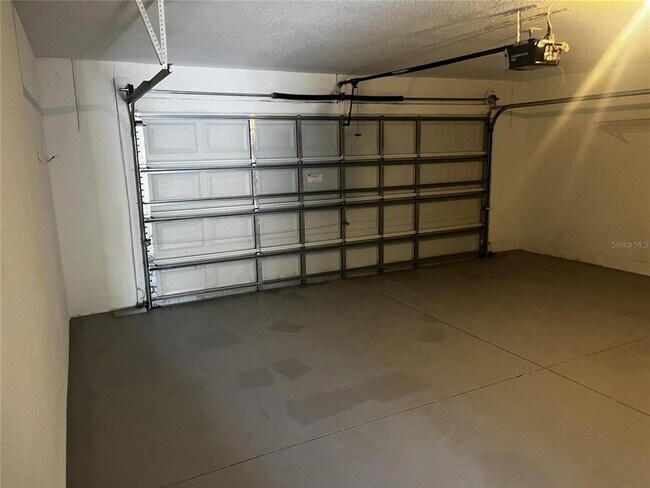 Building Photo - 404 Danube Dr