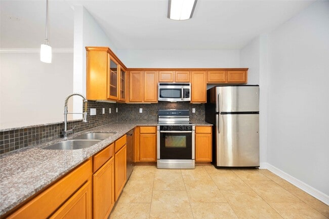 Building Photo - 3501 Chenevert St