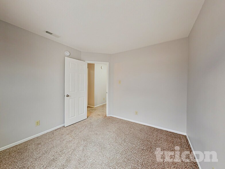 Building Photo - 14674 Fawn Hollow Ln
