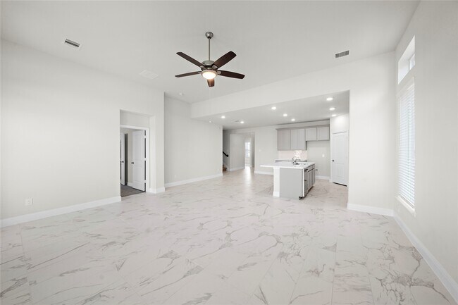 Building Photo - 1718 Forest Mist Dr