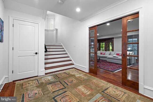 Building Photo - 5600 Brite Dr