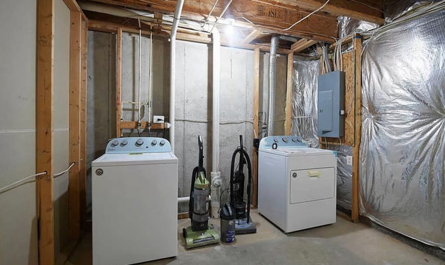 Building Photo - Stunning 3-bedroom, 2.5-bathroom home located in the desirable Abingdon, MD