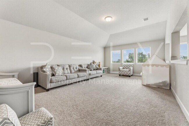 Building Photo - 240 Cross Timbers Dr
