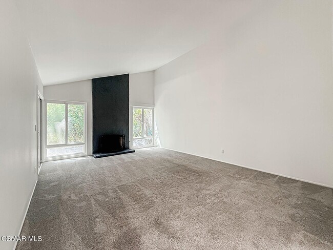Building Photo - 3761 Patrick Henry Pl
