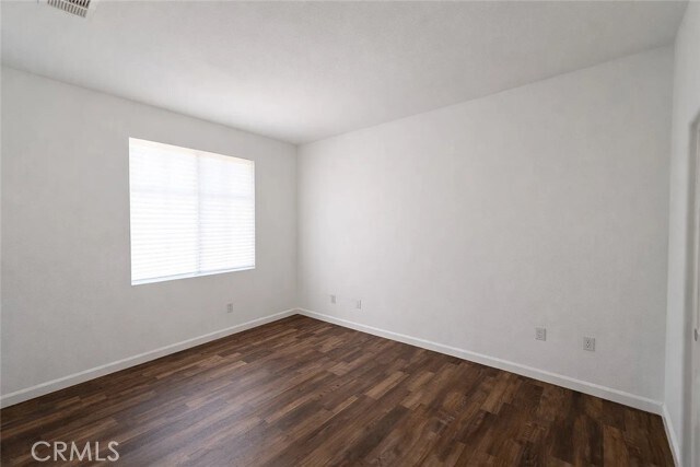 Building Photo - 1920 Tanglewood Dr