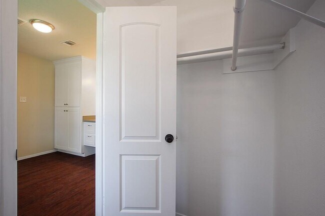 Building Photo - 4205 Ember Ln