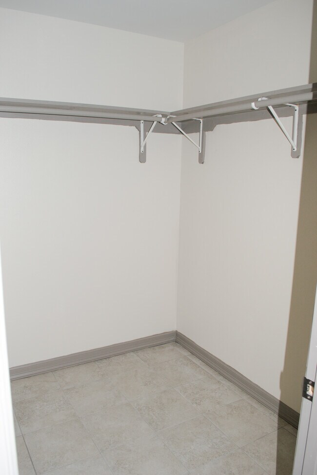 Building Photo - 1010 Jesse St