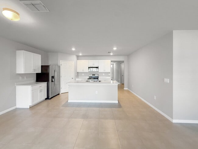 Building Photo - 8357 Matanzas Rd