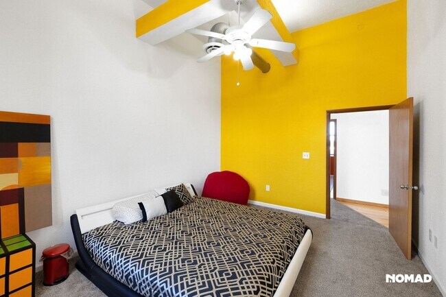 Building Photo - 335 N Superior St