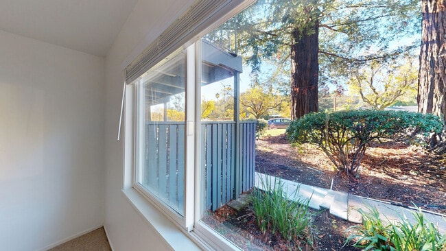 Building Photo - 410 Alameda del Prado