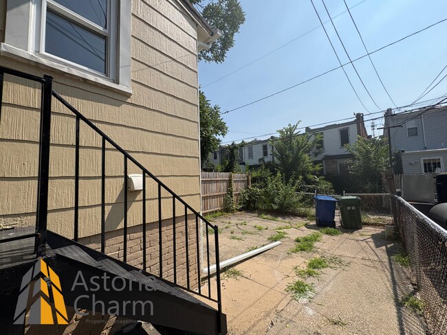 Building Photo - Rent Offers Accepted!
