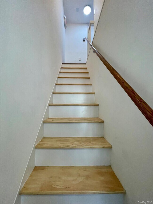 Building Photo - 44 E Market St