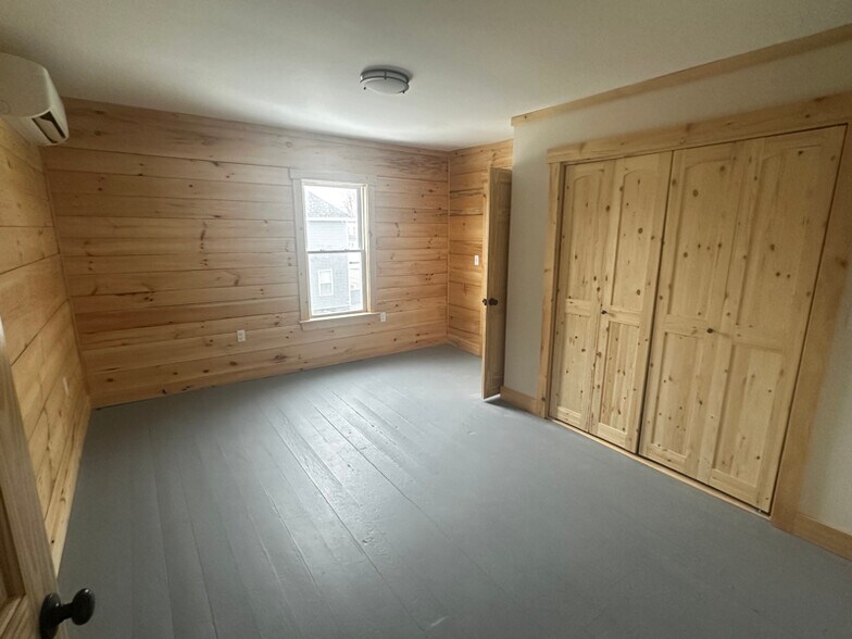 Building Photo - 38 Main St