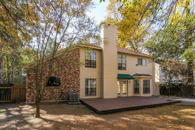 Building Photo - 30 Sylvan Forest Dr
