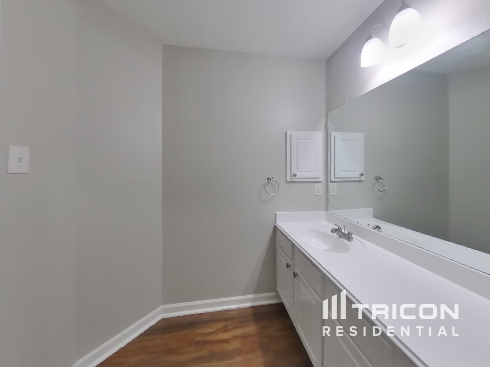 Building Photo - 15322 Acorn Green Ct