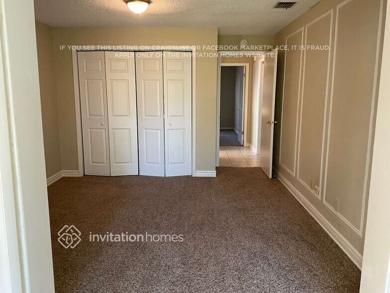 Building Photo - 2814 Luce Dr N