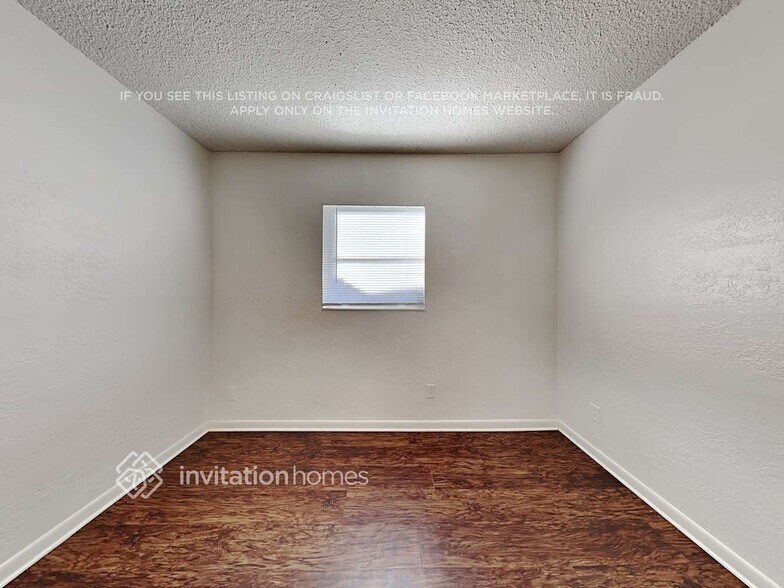 Building Photo - 8500 Jacaranda Ave