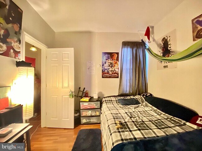 Building Photo - 2030 N Gratz St