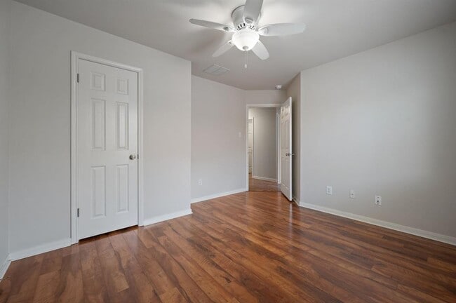 Building Photo - 20305 Kearney Hill Rd