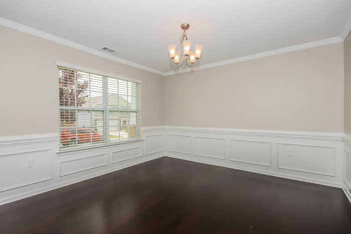 Building Photo - 1402 Kent Downs Ave SW