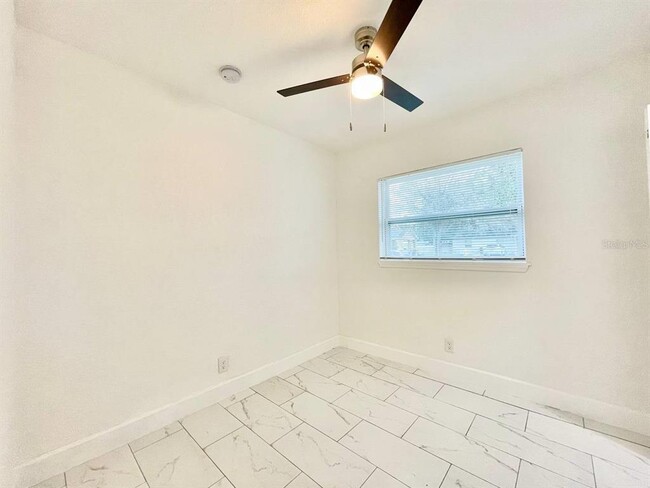 Building Photo - 5019 S 86th St