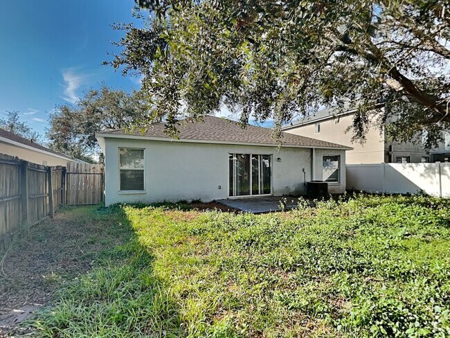 Building Photo - Spacious 3 Bedroom Home for Rent in Riverview, FL | Fenced Yard | 2-Car Garage