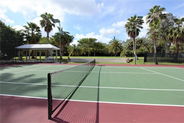 Building Photo - 770 NE 69th St