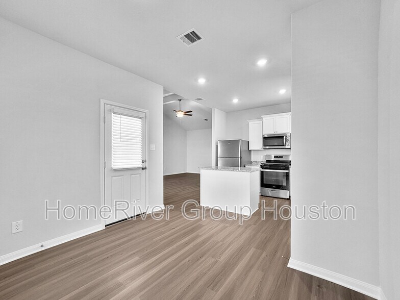 Building Photo - 329 Grayson Baw Ln