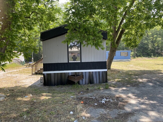 Building Photo - MOBILE HOME FOR RENT