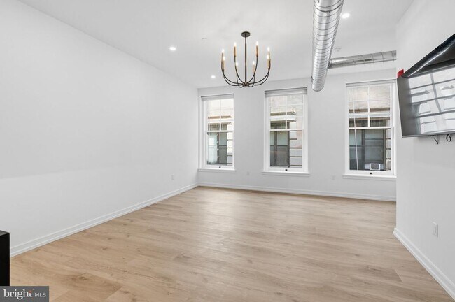 Building Photo - 203 S 13th St