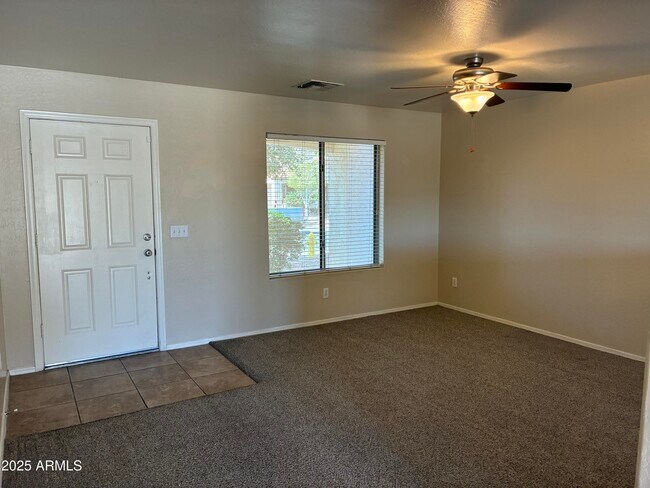 Building Photo - 7207 S Sunrise Way