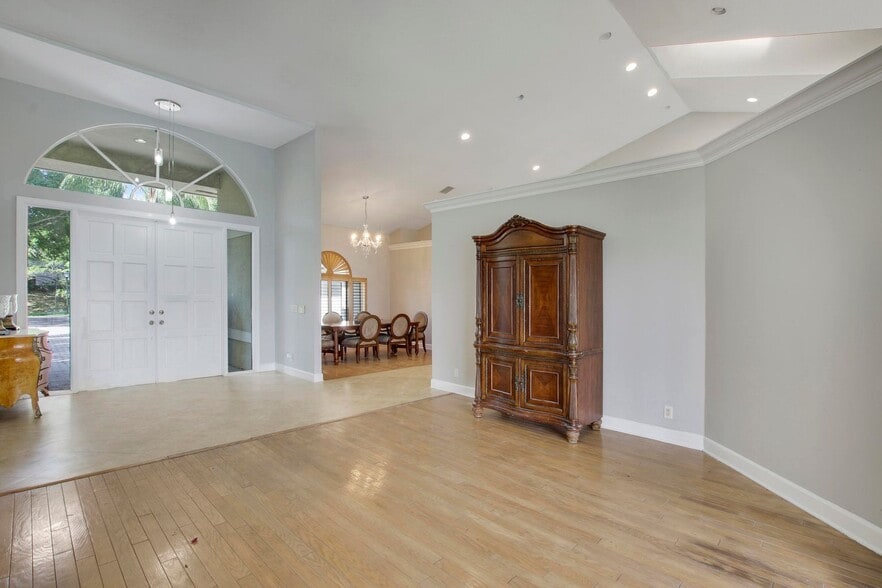 Building Photo - 139 Brookhaven Ct