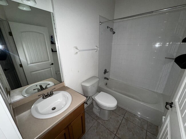 Building Photo - MARION REFLECTIONS