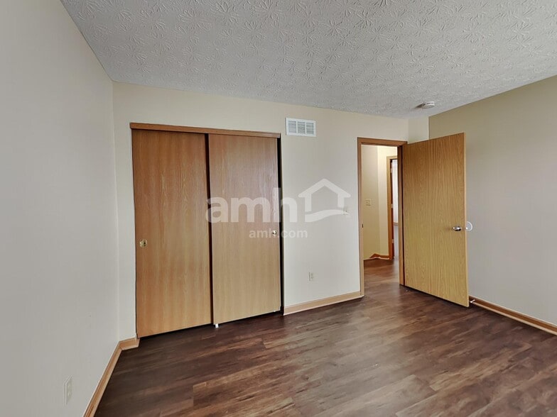 Building Photo - 4226 Sestos Dr