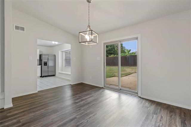 Building Photo - 2601 Knoll Trail